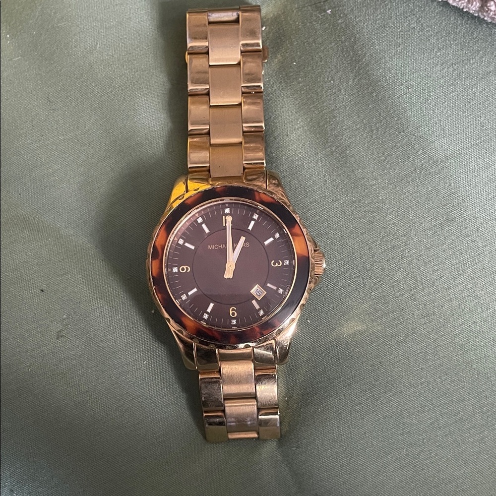 Michael Kors Gold and Black Men's Watch